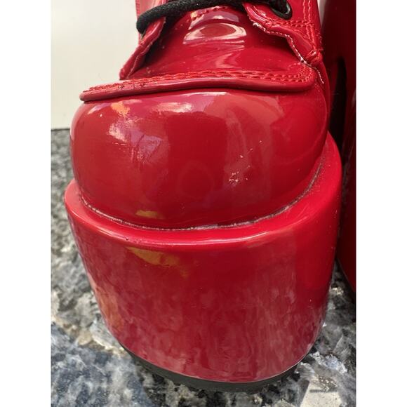 Demonia Camel 203 Red Patent Leather Platform Boots Women's Size 7 - Picture 10 of 15